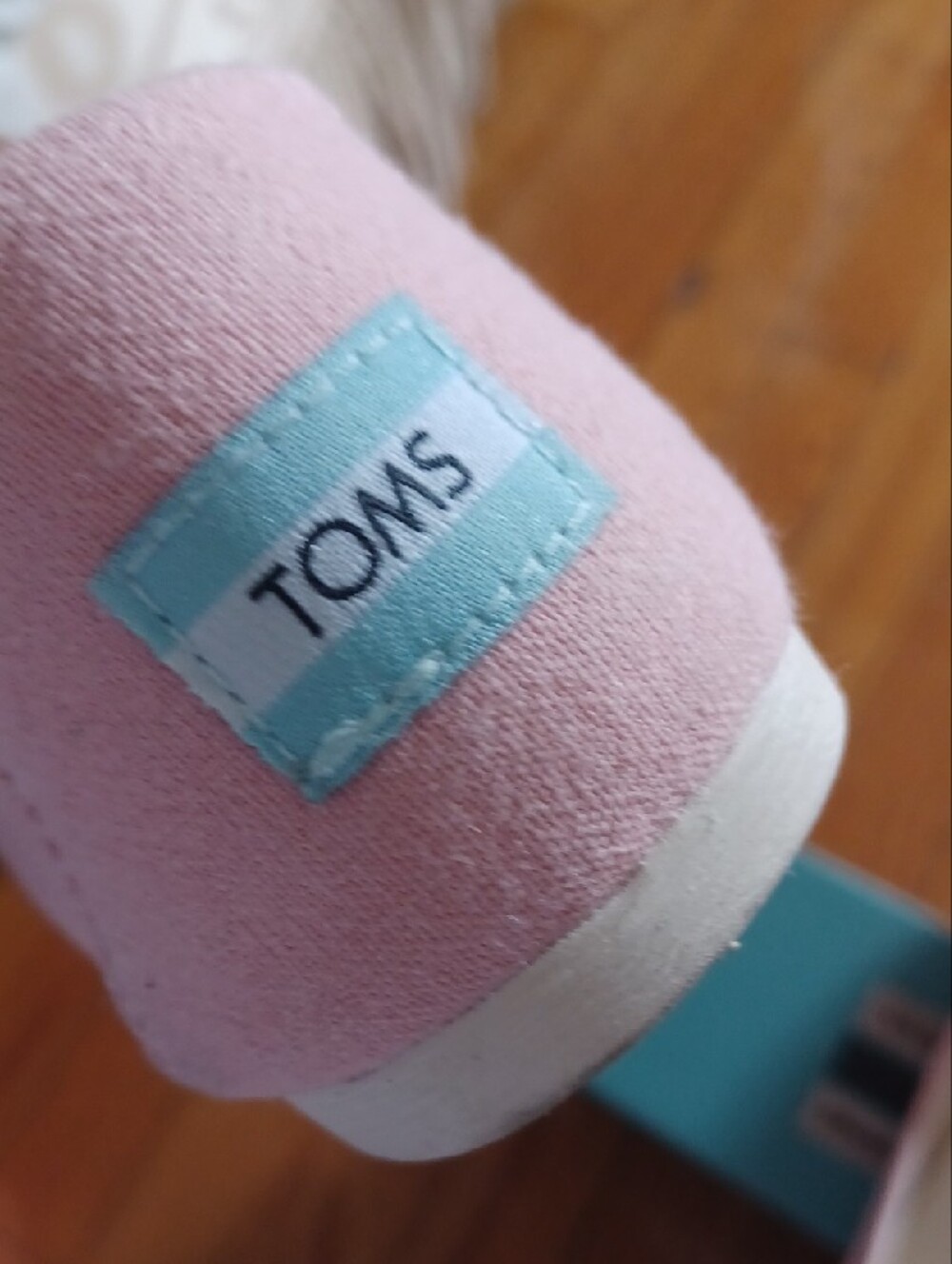 Toms Pink Canvas Slip-On Flats - Picture 13 of 16